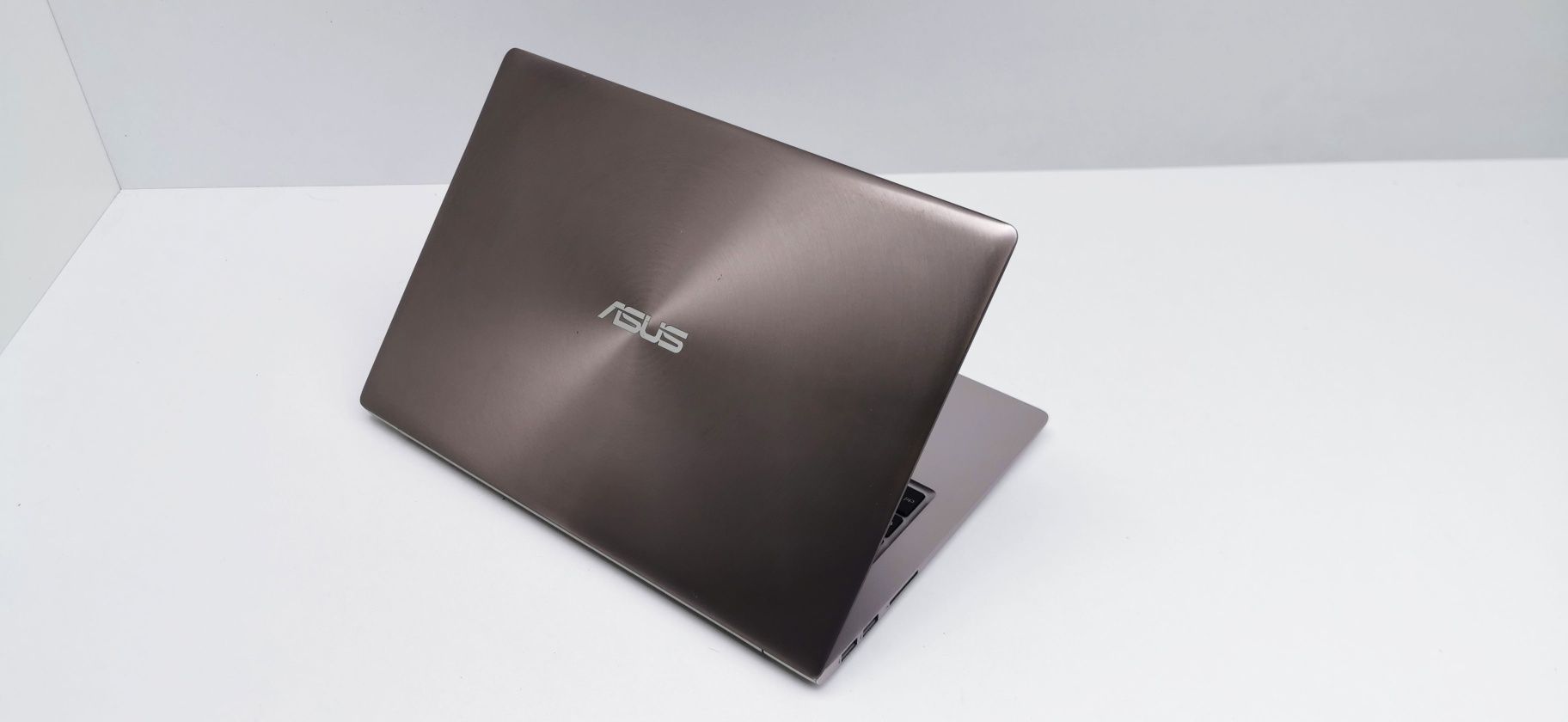 Asus UX303L i7 5500U 12 GB RAM nVidia GeForce SSD Display FHD