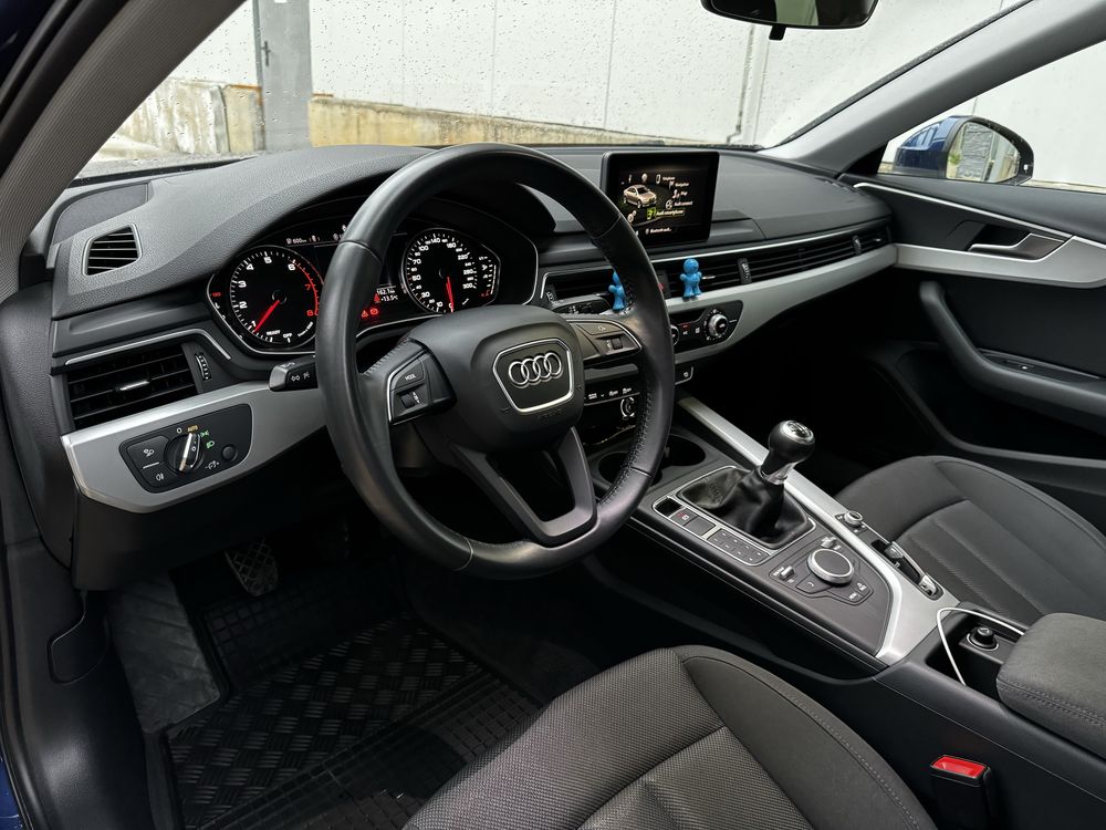 Audi A4 2018.