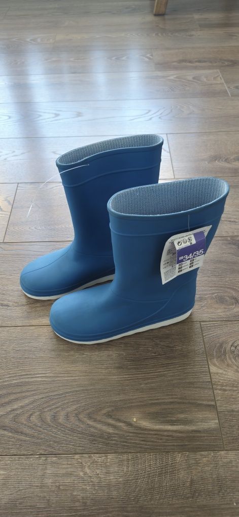 Adidas футбол зала 38,  Decathlon 34, Hunter 30