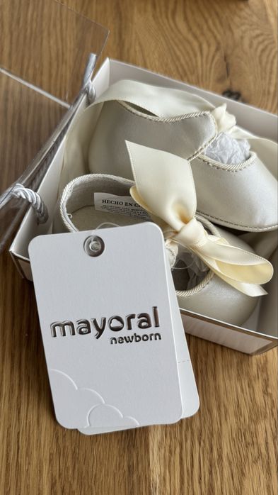 НОВИ Бебешки обувки Mayoral
