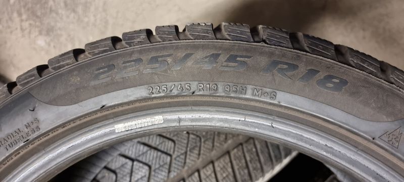 255/40/18//225/45/18.PIRELLI..RunFlat