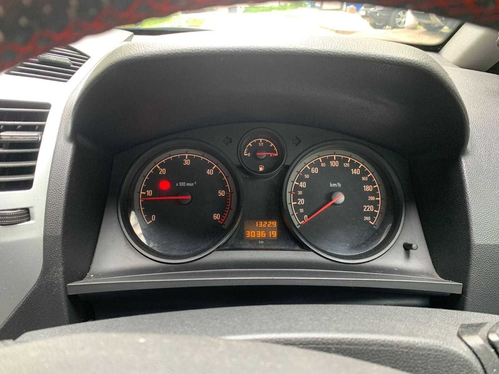 Piese auto  Opel Zafira B 1.7 /1.9 cdti 2010 exterior interior