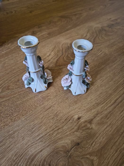 Vand portelanuri, suport lumanari,oala lut,castron/bol ciorba,etc