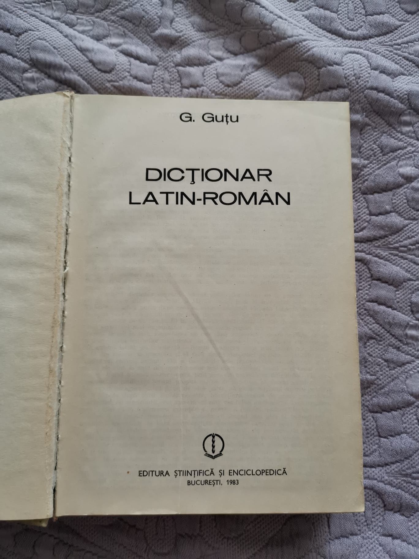 Dictionar Latin - Roman