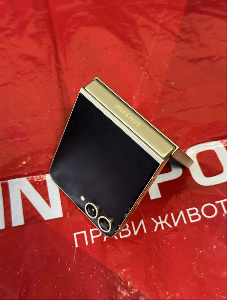 КАТО НОВ 512GB Samsung Z Flip 6 Technopolis Гаранция 2026 г. Yellow