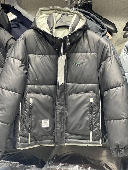 Стильная мужская куртка