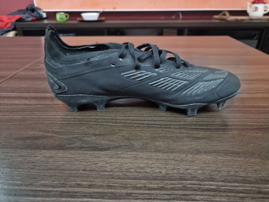Adidas PREDATOR pro FG черен