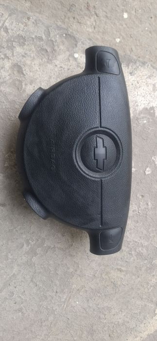 Продам AIRBAG руля от жентры состояние хорошое.оригинал снят с авто