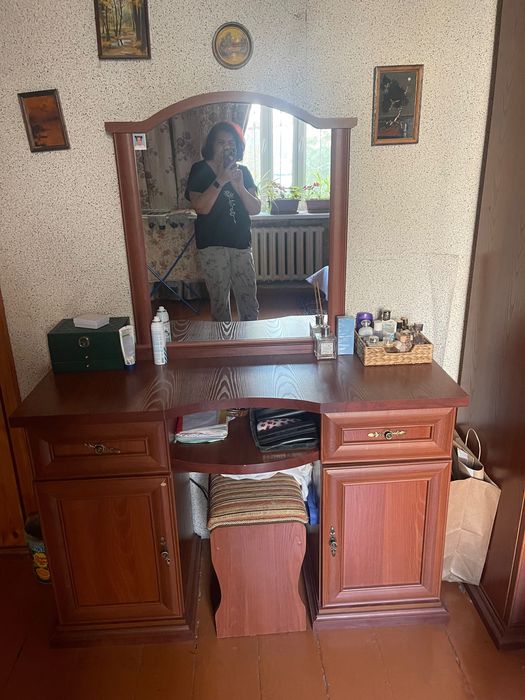 Гарнитур спальный