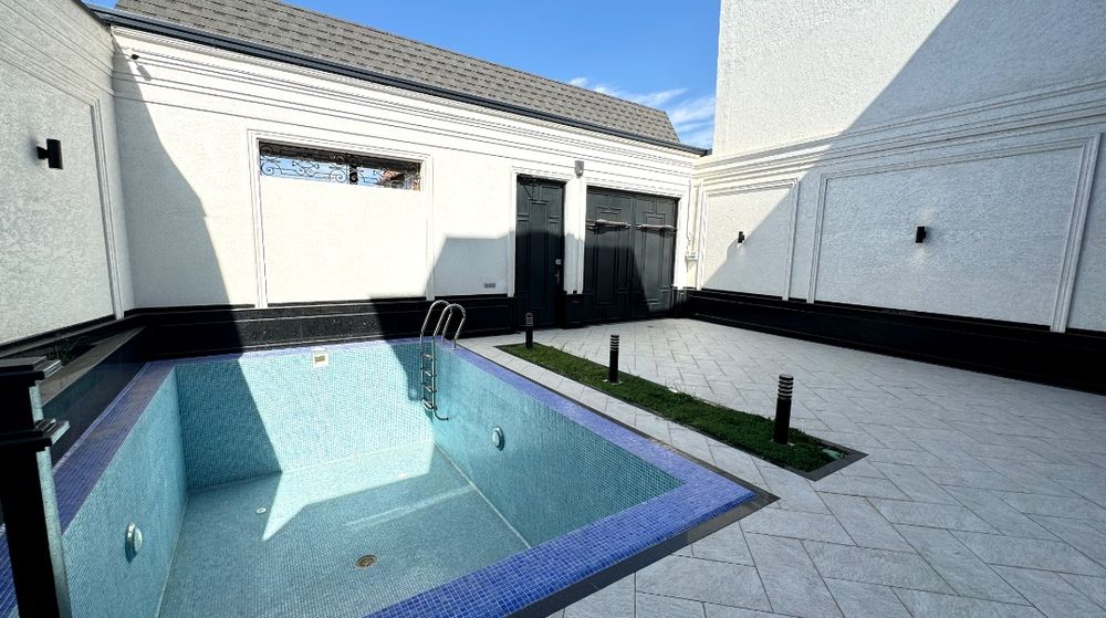 срочно продаётся новый Евродом циалковиский 3,2-соток 3-уровень 7-комн