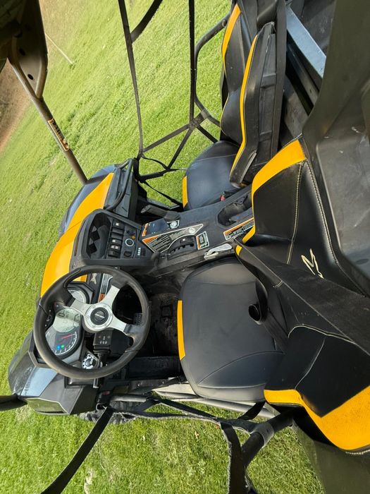 Can am Maverick Commander 1000xt 2014
