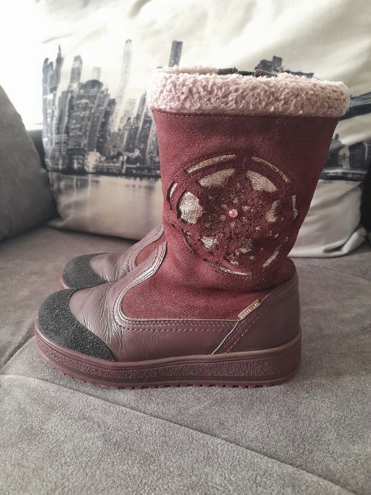 Продам зимнии сапоги