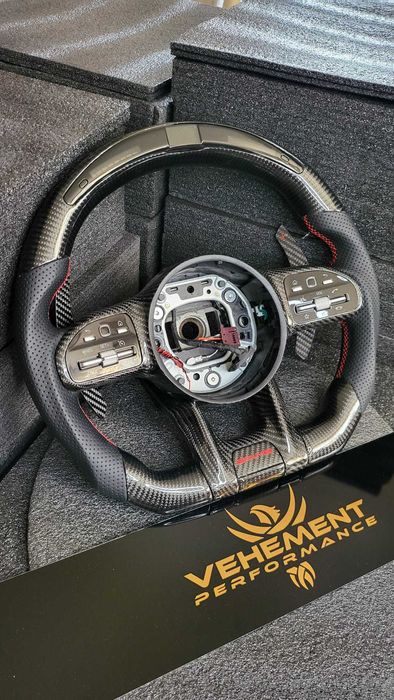 Volan din carbon Mercedes Benz model AMG W204 205 212 213 166 167 222