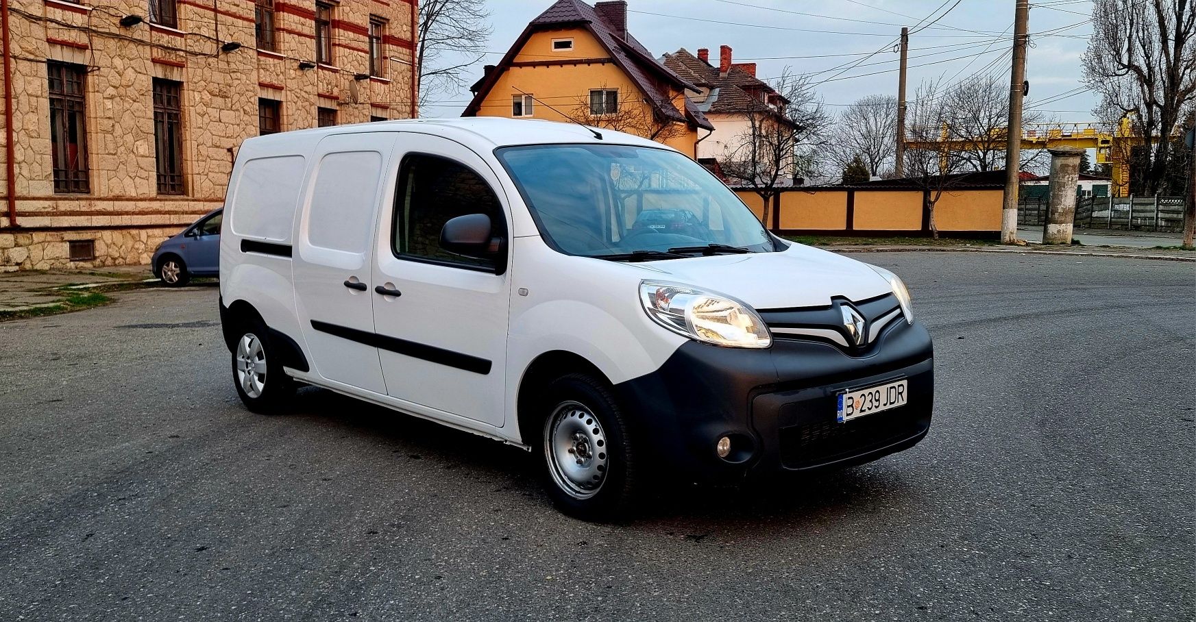 Renault Kangoo Maxi Express 2019 1.5 DCi 90 HP