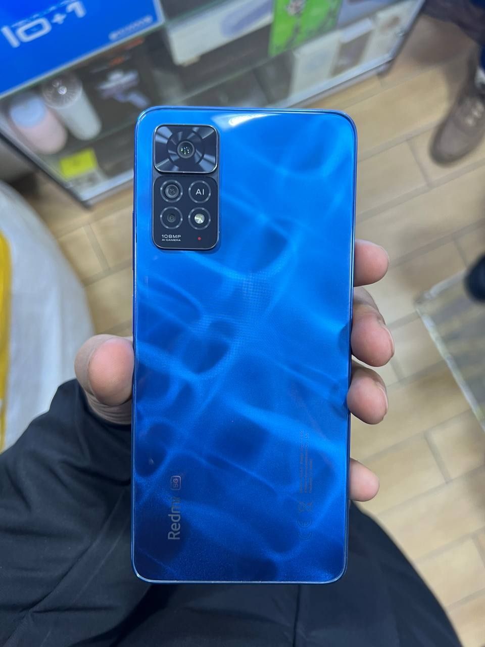 Redmi note 11 pro 5G 6+4/64 karobka dakumenti bor zaryadkasi yoqolgan
