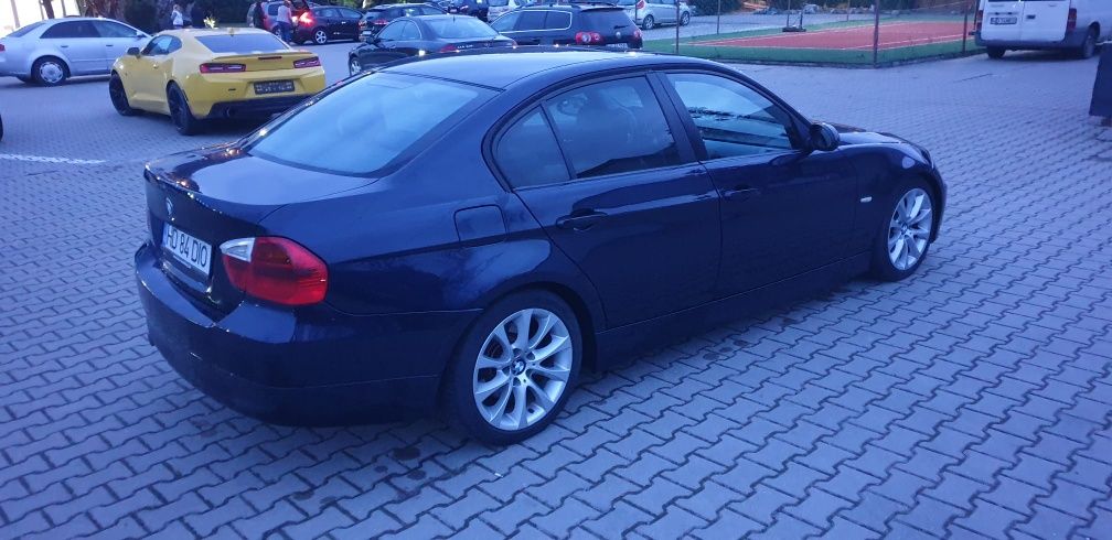 Bmw 320d E90 Automat 2006 Propietar 3chei vopsea originala km 219000