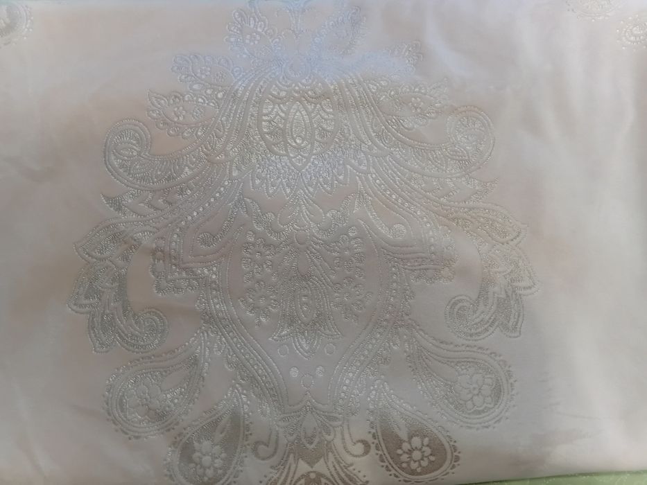 Шторы б/у в идеальном состояний продаётся без тюля