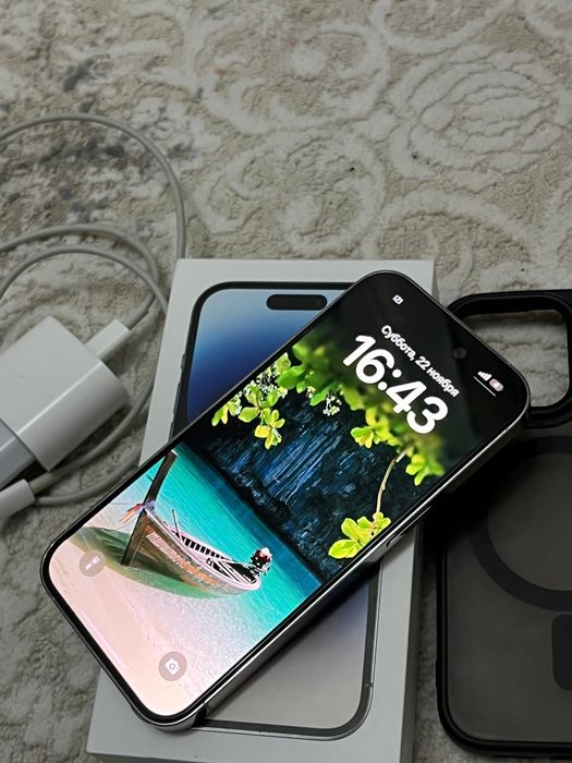 iPhone 14 pro 256 gb .