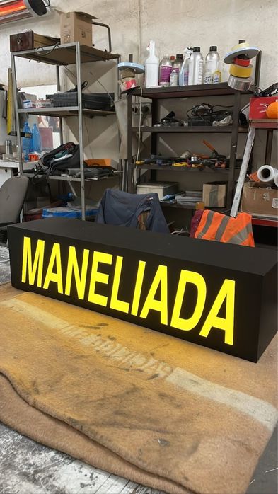 Realizez casete si reclame luminoase la comanda