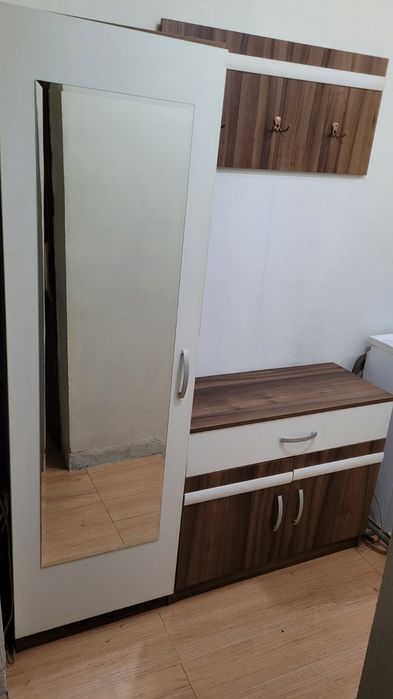 Портманто с Гардероб