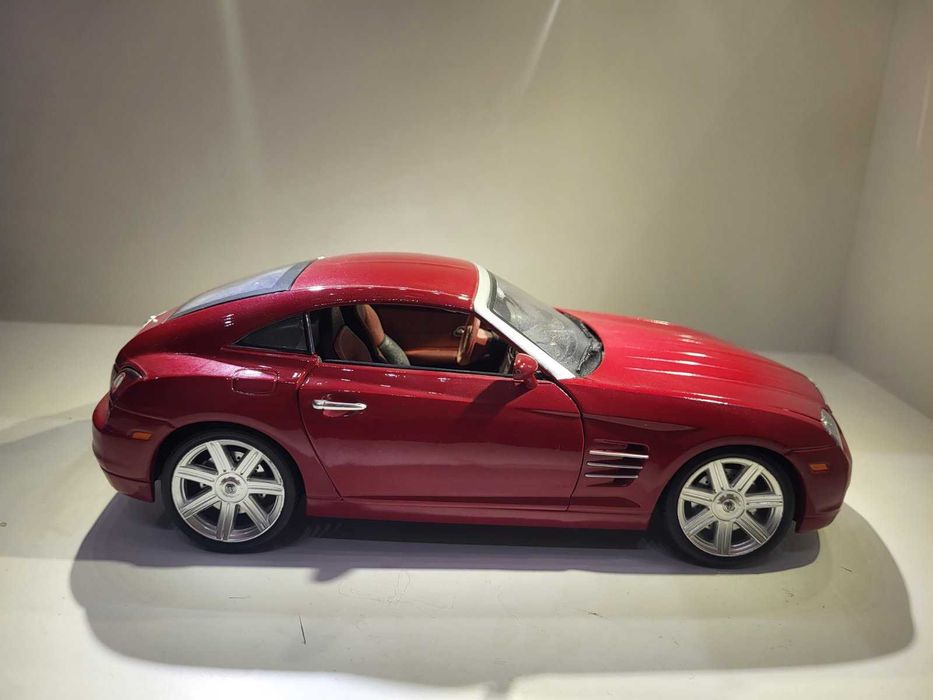 Chraysler Crossfire-2003 мащаб 1/18