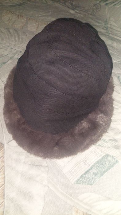 Зимняя шапка с мехом