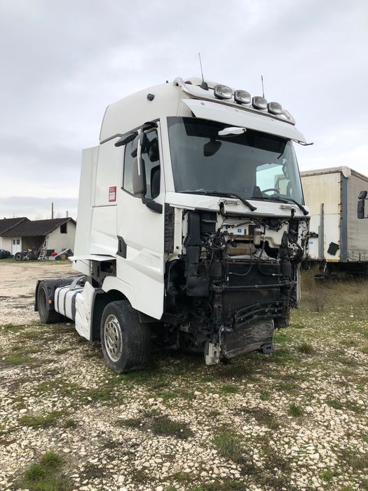 Renault T 480 Mega avariat pentru dezmembrari