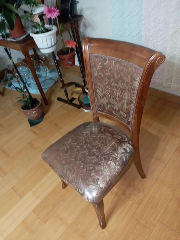 Продаи стулья