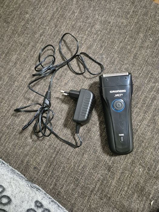 Aparat de barbierit Grundig