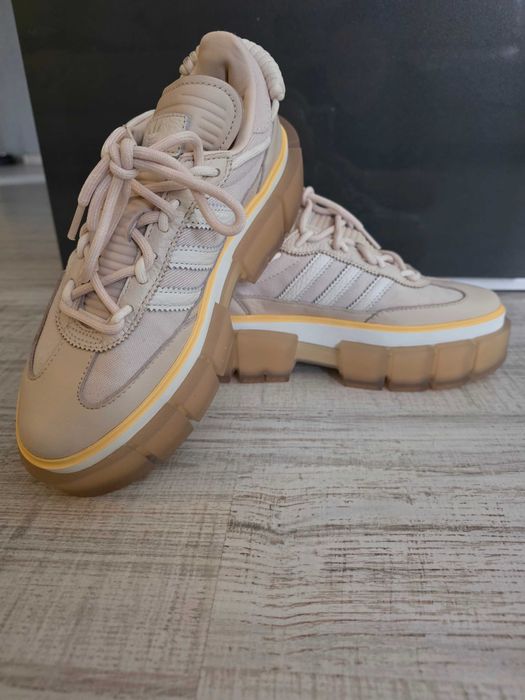 Adidas дамски маратонки
