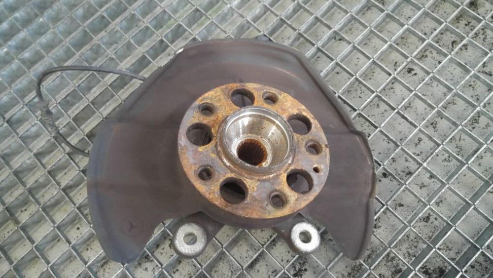 fuzeta dreapta fata mercedes a-class w169 2.0 cdi