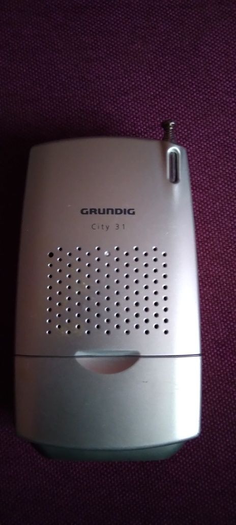 Radio portabil Grundig