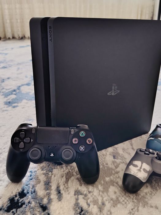 Sony playstation 4 slim