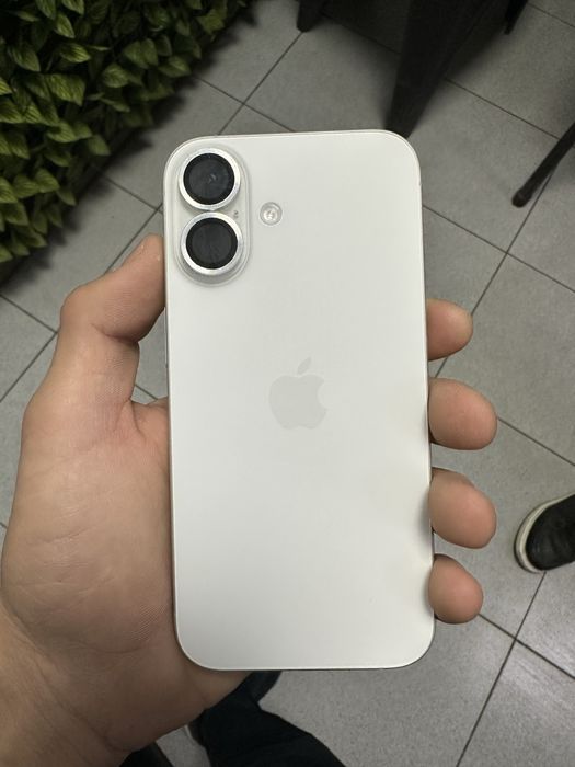 iphone 16 в отличном состоянии