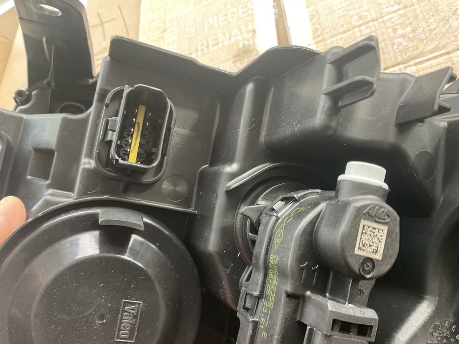 Far Dacia Duster Y Led
