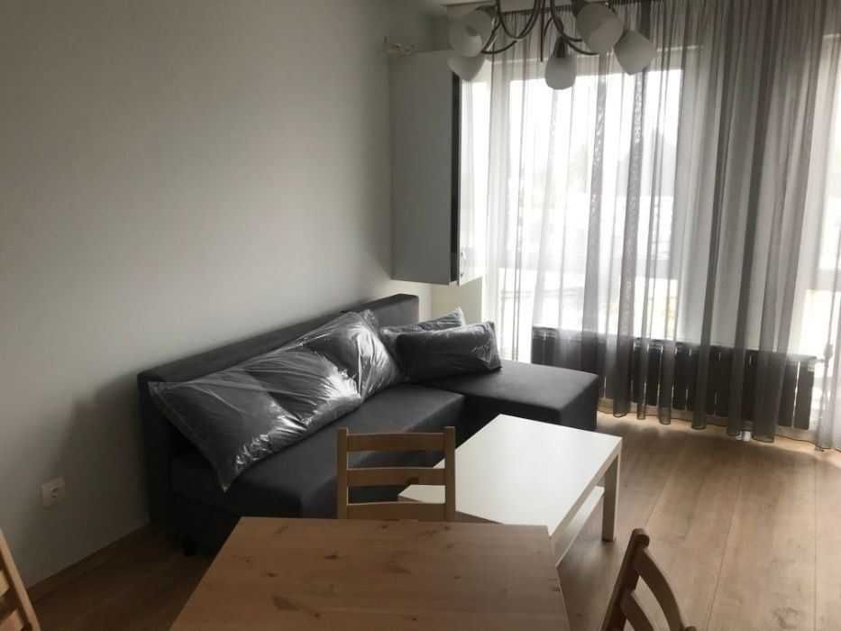 Дава се под наем Двустаен апартамент в София, Дружба 1 - 74 кв.м за 346.8 € - Снимка #2