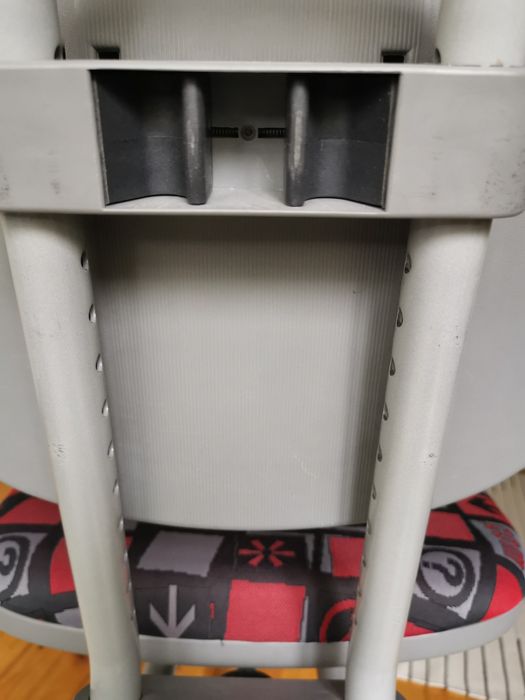 Детски стол/столче за бюро растящ с детето