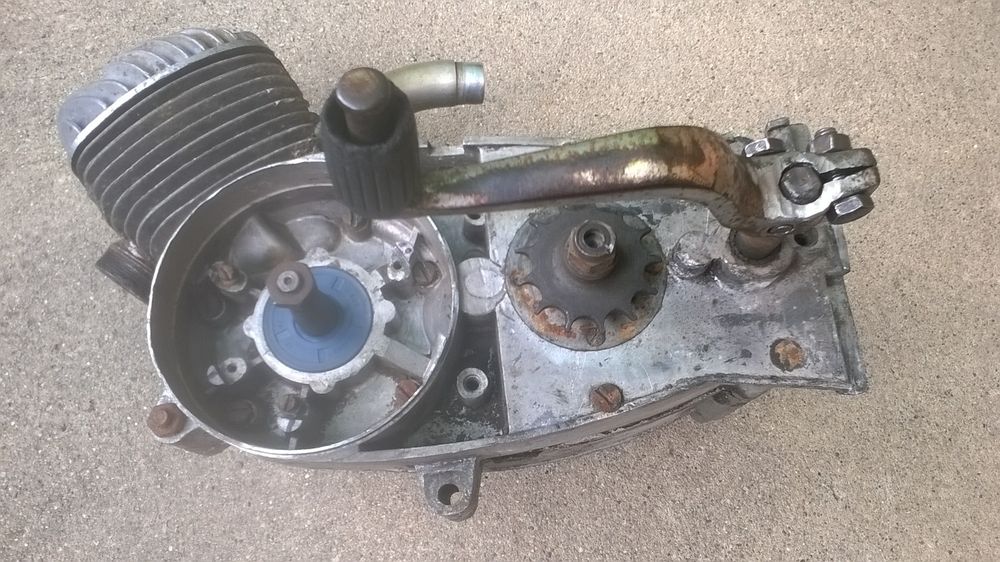 Motor pt. Mobra 50 S sau Turist