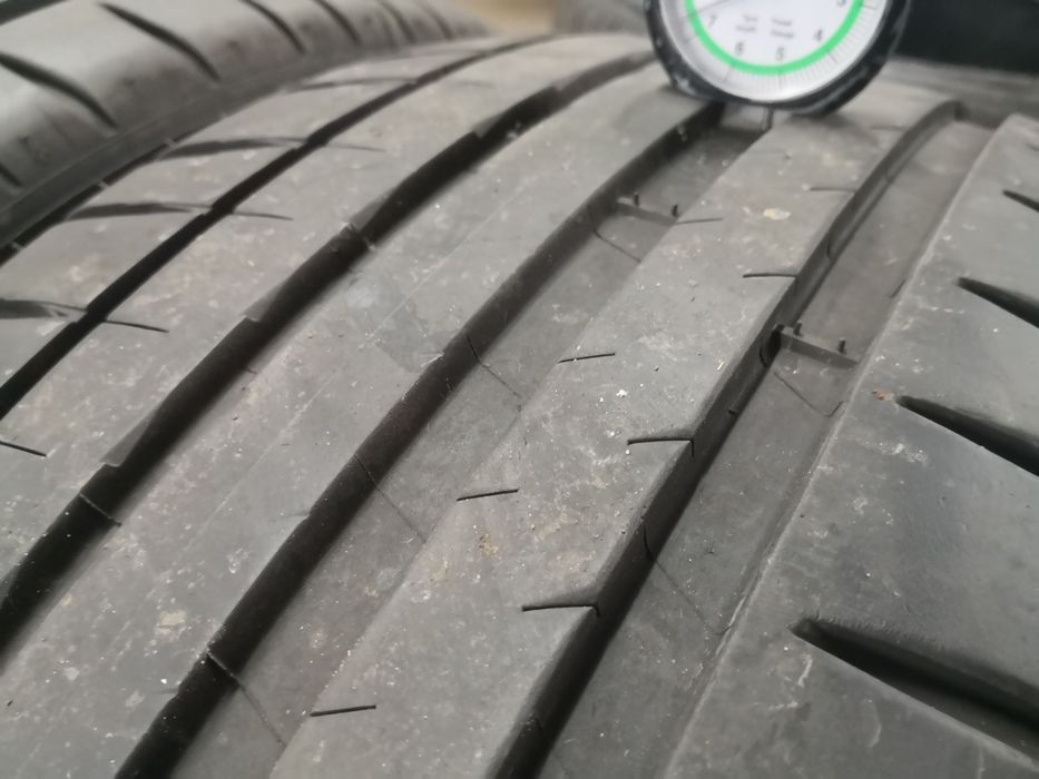 235 45 18 цола гума 1 брой дот 25 Michelin