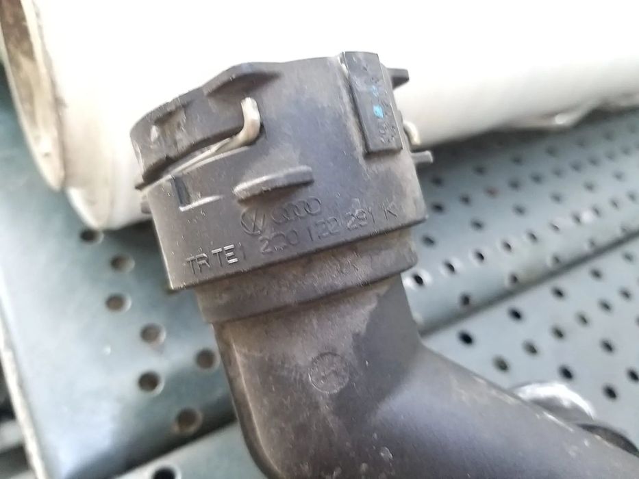 Furtun apa 2.0 gti vw golf 8