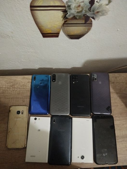 Telefoane pentru piese