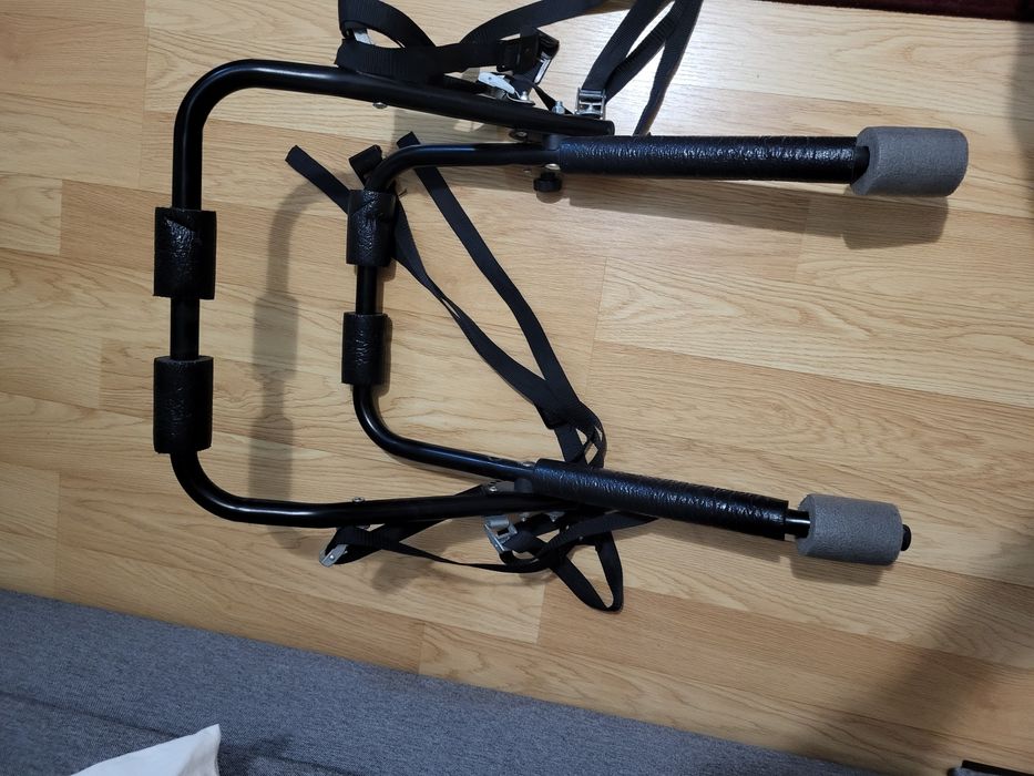 Suport bicicleta pentru masina