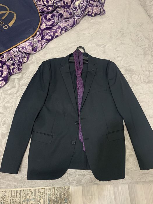 Продам костьюм новый