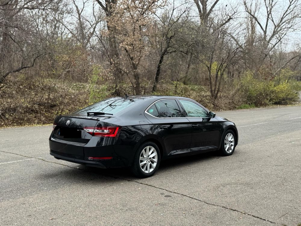 Skoda Superb 1.6 TDI DSG