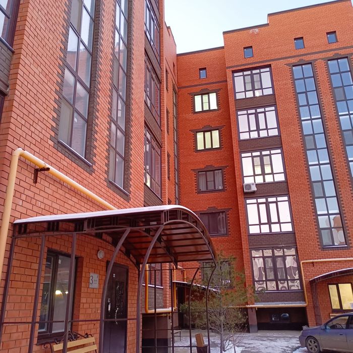 Продам 2 ком кв 65 м2