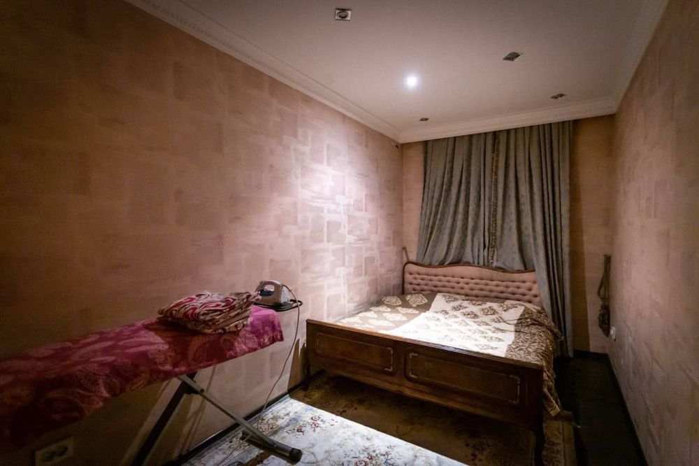 Продается 4х комнатная квартира на Ц-6,ул Арифова