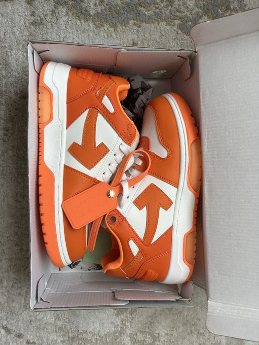 OFF-White Out Of Office