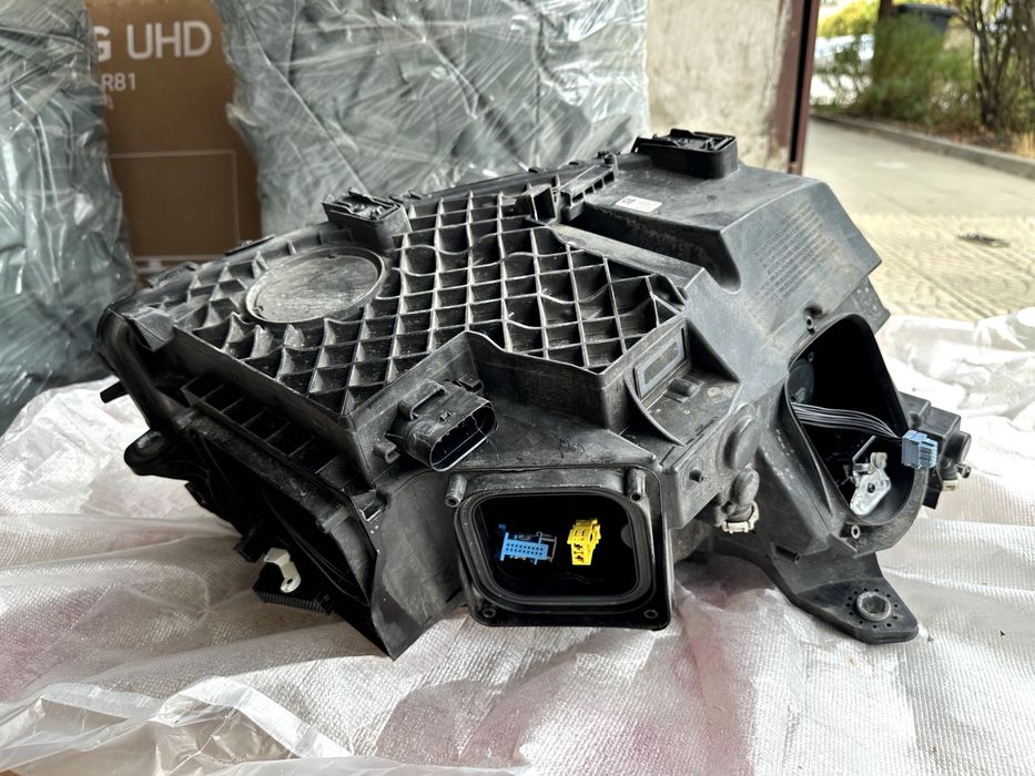 Ляв фар Mercedes GLC W253 LED Intelligent Light System