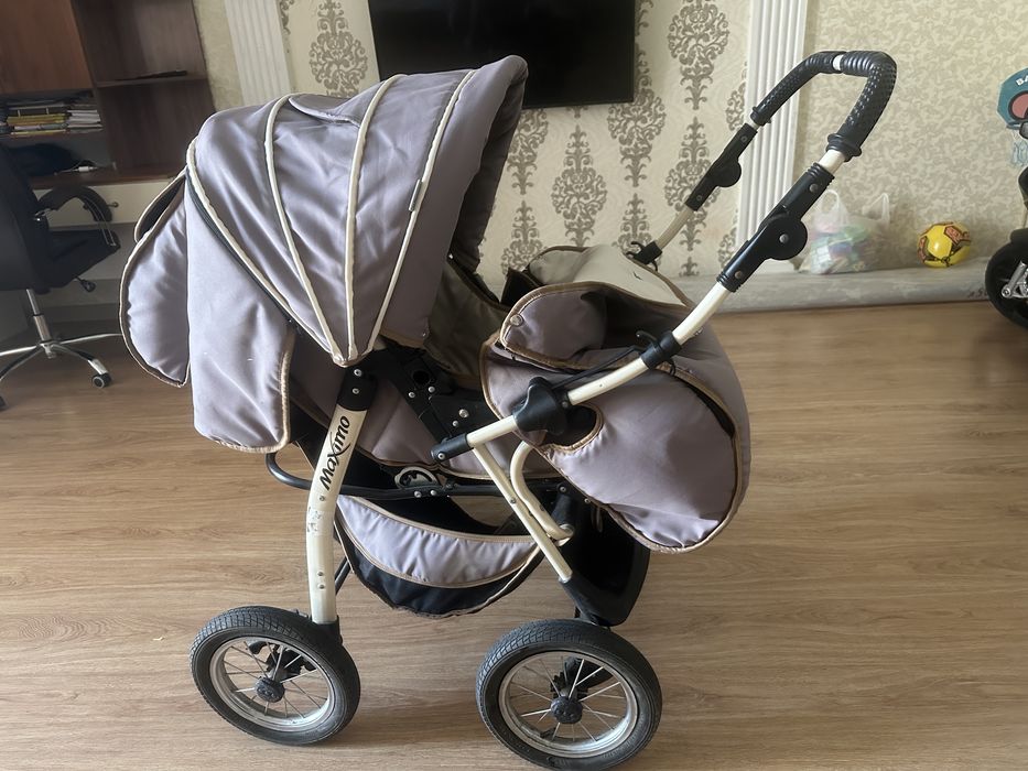 Коляска прочная Польша бренд maximo