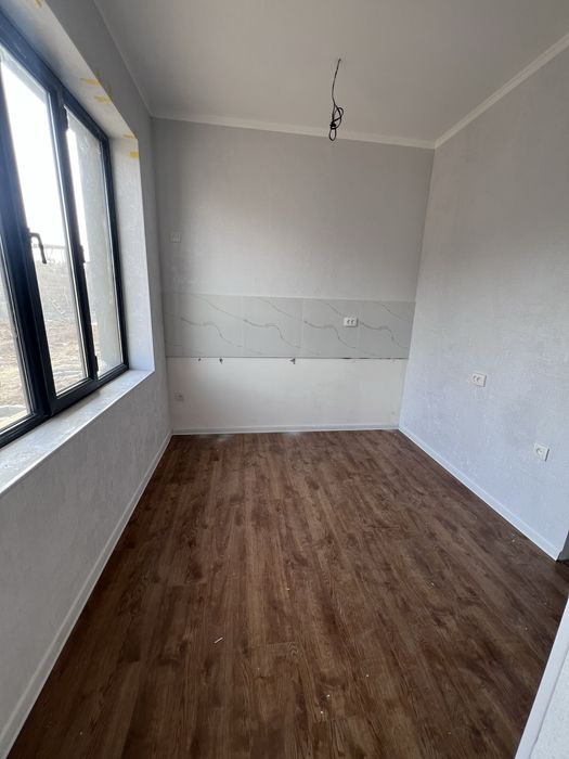 Nazarbek 4 xona kotej kadastr bor